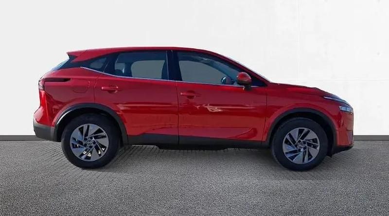 Usado Nissan Qashqai Acenta 140 CV (102 kW) 2023 Yokohama red (sólida) SUV