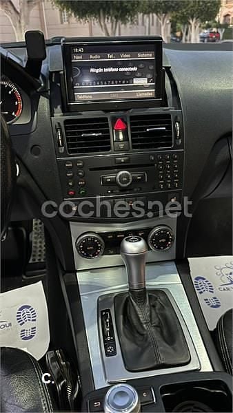 Usado Mercedes C320 Avantgarde 224 HP (164 kW) 2009 Preto Sedan