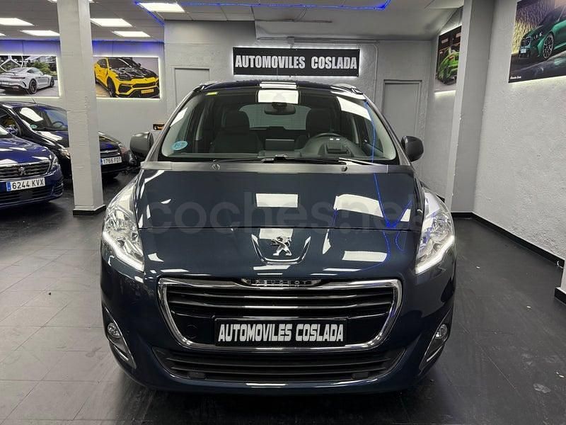 Usado Peugeot 5008 Allure 120 CV (88 kW) 2015 Azul Monovolumen