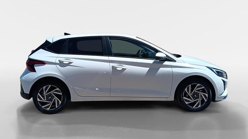 Nuevo Hyundai i20 100 CV (73 kW) 2025 Blanco Utilitario
