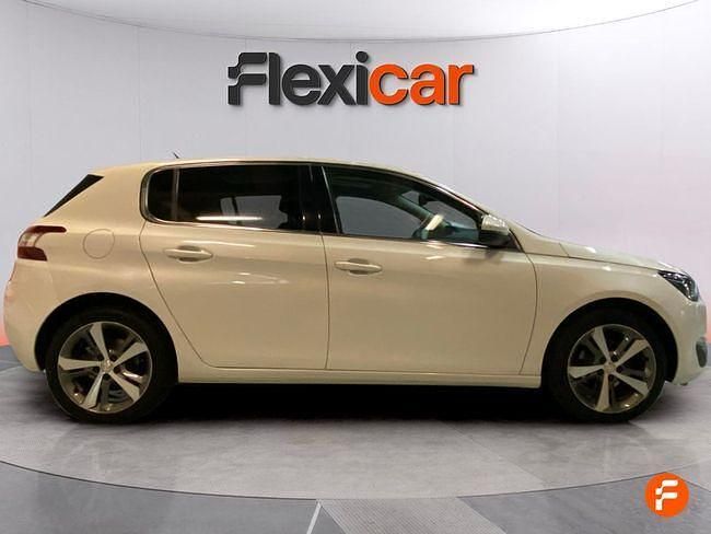 Usado Peugeot 308 Allure 130 CV (95 kW) 2016 Blanco Berlina