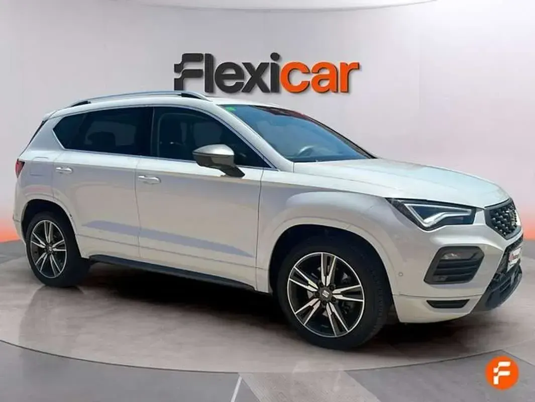 Usado Seat Ateca FR 150 CV (110 kW) 2022 Blanco SUV