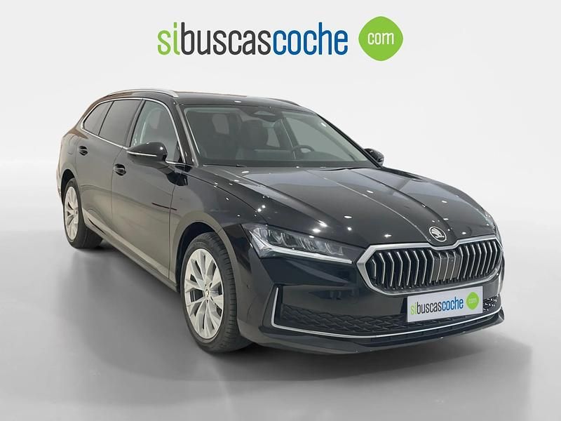 Usado Skoda Superb Selection 150 CV (110 kW) 2024 Negro Familiar
