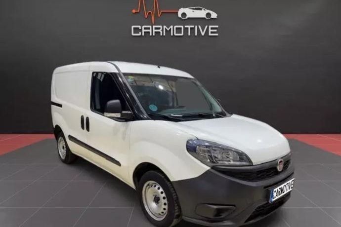 Blanco Usado 2019 Fiat Doblò Monovolumen | 11.900 € (Caro) - Imagen 1/4