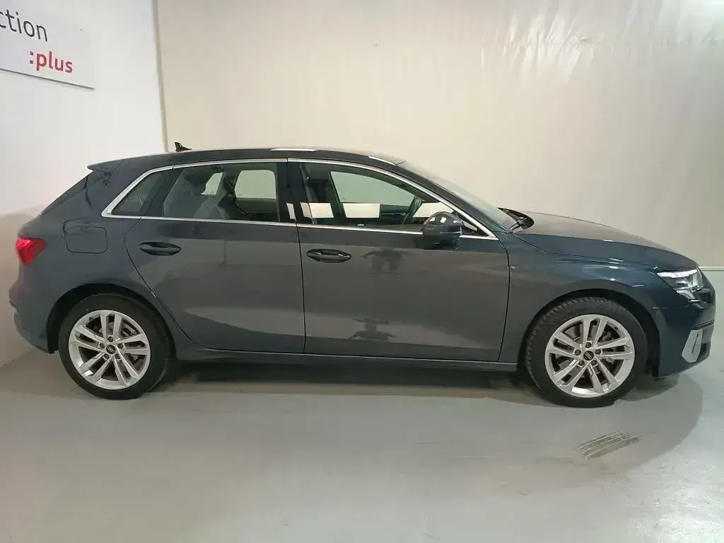 Usado Audi A3 Advanced Plus 110 CV (80 kW) 2021 Gris Berlina