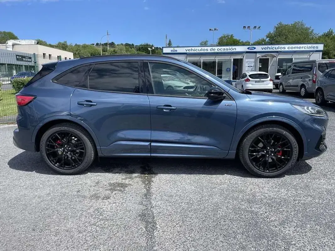 Usado Ford Kuga ST-Line 190 CV (139 kW) 2023 SUV