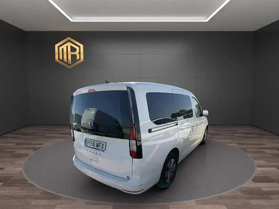 Usado VW Caddy Maxi 122 CV (89 kW) 2023 Blanco Monovolumen
