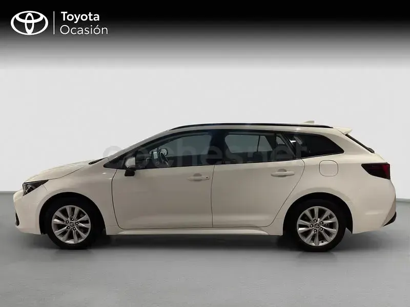 Usado Toyota Corolla Active 140 CV (102 kW) 2023 Blanco Familiar