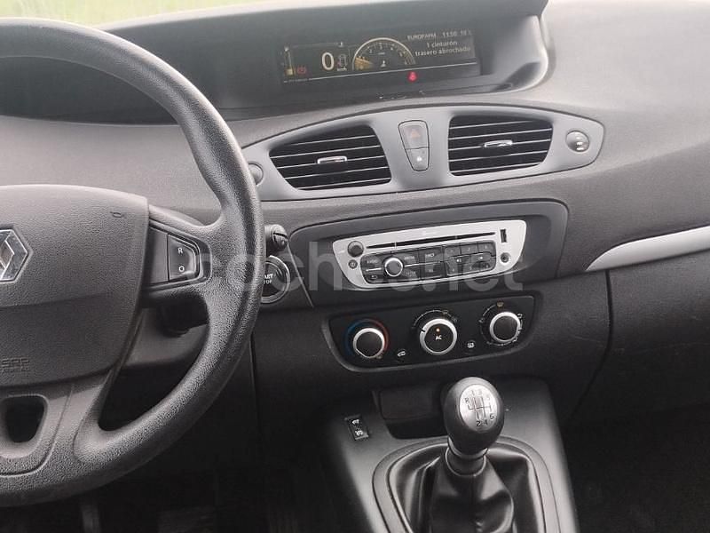 Usado Renault Scénic III Business 110 CV (80 kW) 2013 Negro Monovolumen