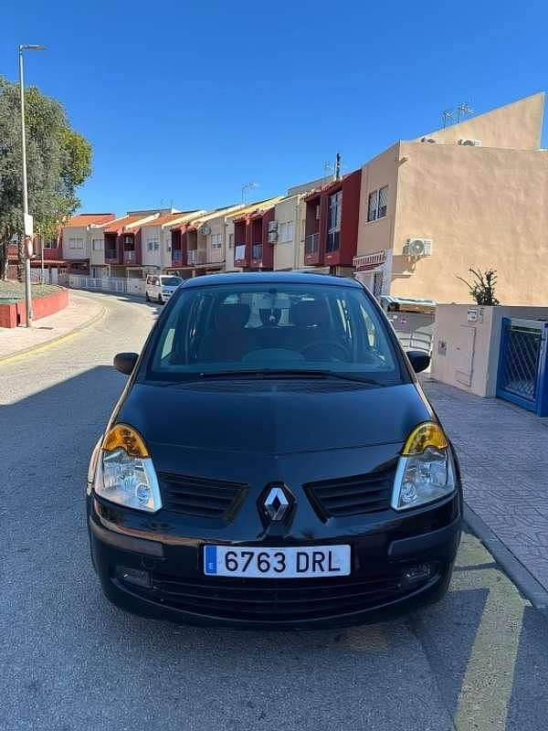 Usado Renault Modus Dynamique 82 CV (60 kW) 2006 Negro Monovolumen