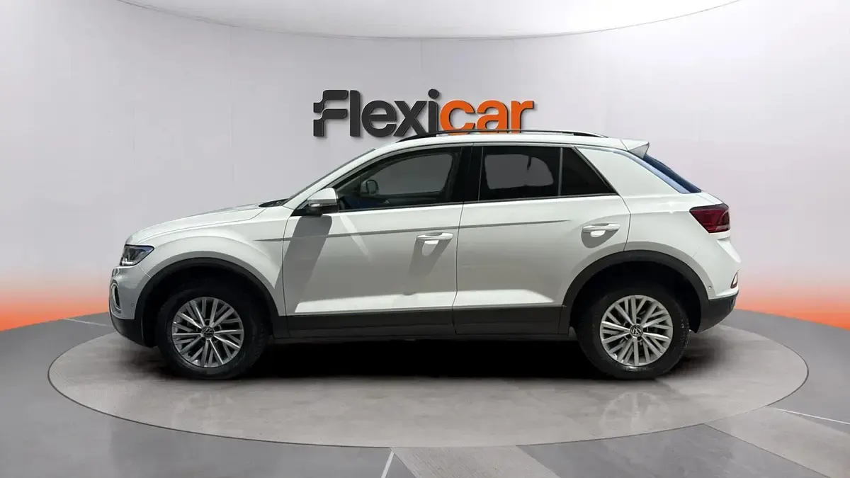 Usado VW T-Roc 116 CV (85 kW) 2025 Blanco SUV