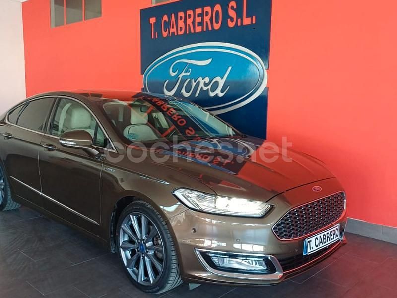 Marrón Usado 2016 Ford Mondeo Vignale Berlina | 16.990 € (Un poco caro) - Imagen 1/4