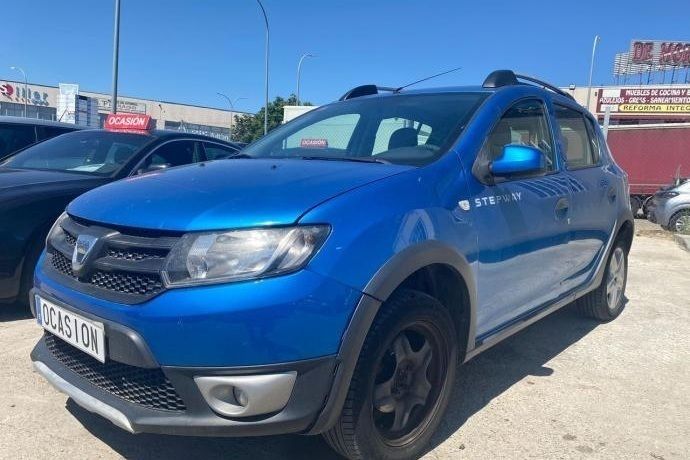 Azul Usado 2014 Dacia Sandero Stepway Utilitario | 4999 € (Buen precio) - Imagen 1/3