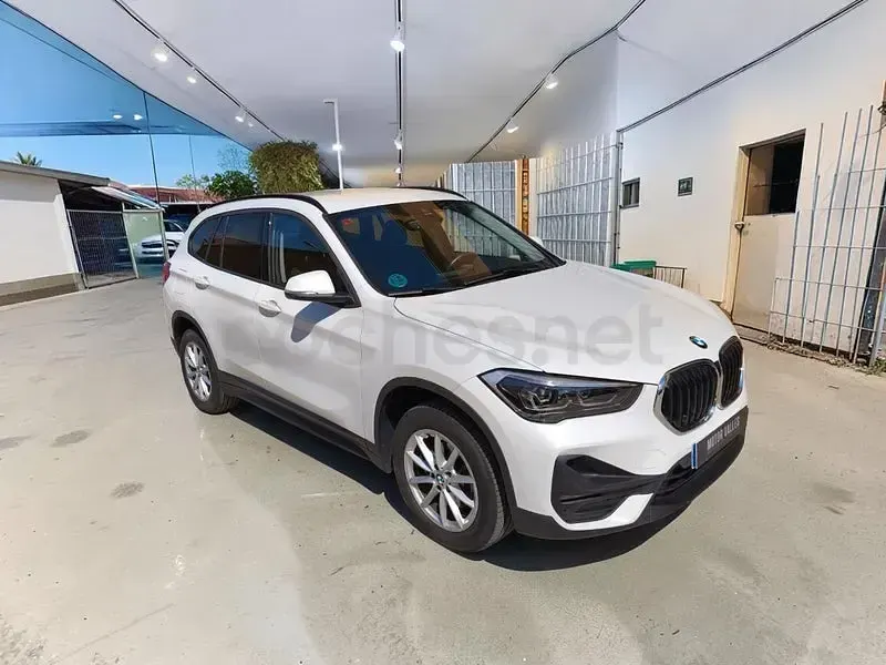 Usado BMW X1 Comfort Edition 150 CV (110 kW) 2021 Blanco SUV