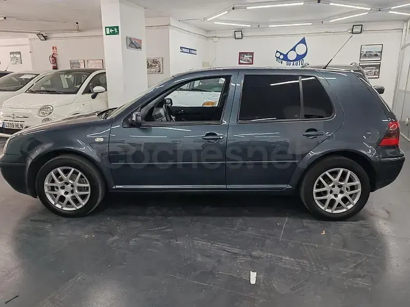 Usado VW Golf IV Conceptline 105 CV (77 kW) 2003 Gris / plata Berlina