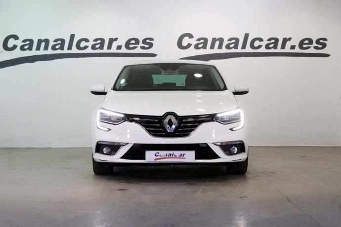 Usado Renault Mégane IV Zen 130 CV (95 kW) 2018