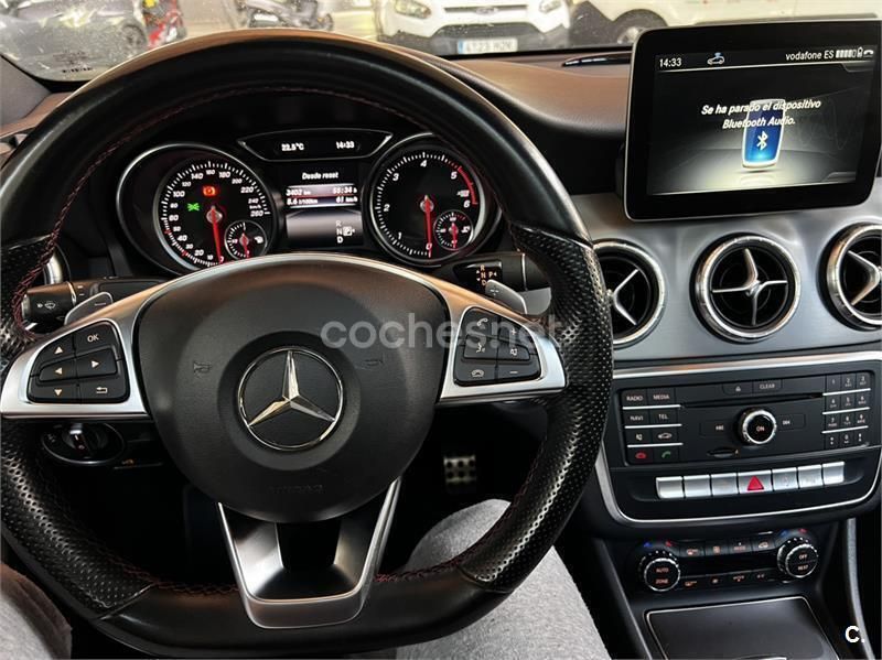 Negro Usado 2019 Mercedes CLA200 Berlina | 19.900 € (Super precio) - Imagen 1/4