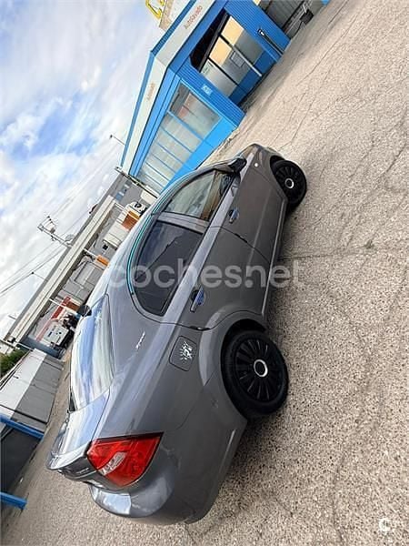 Gris / plata Usado 2007 Chevrolet Aveo LT Berlina | 2600 € (Precio justo) - Imagen 1/4