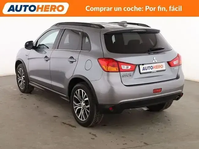 Usado Mitsubishi ASX Motion 117 CV (86 kW) 2018 Gris SUV