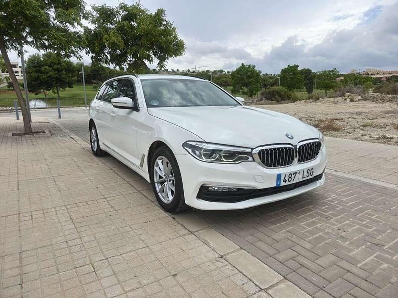 Blanco Usado 2018 BMW 520 Comfort Edition Familiar | 20.000 € (Super precio) - Imagen 1/4