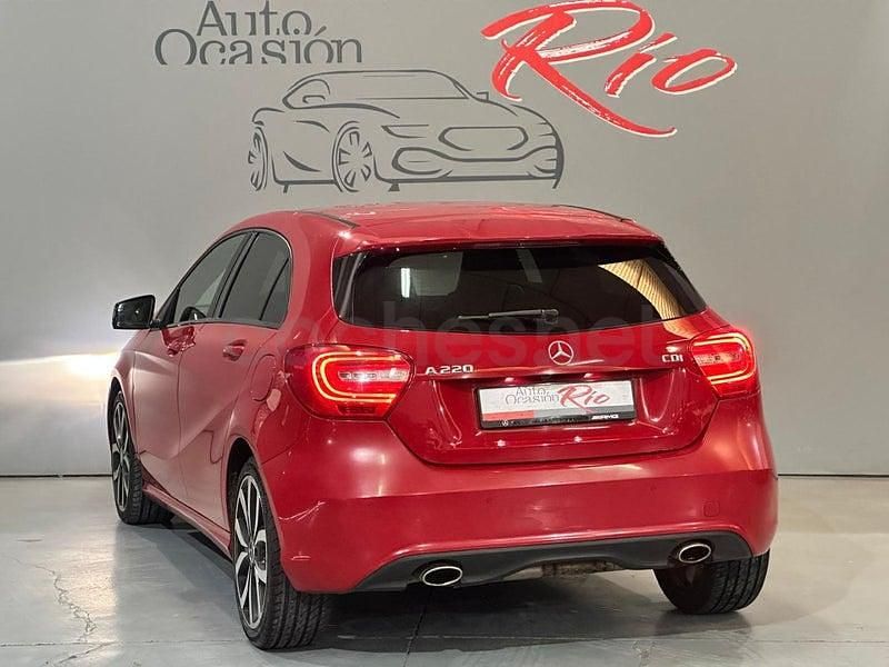 Usado Mercedes A220 Style 170 CV (125 kW) 2013 Rojo Berlina