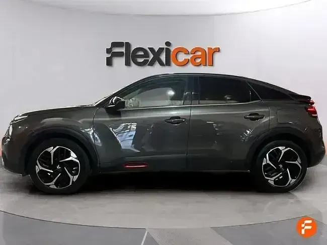 Usado Citroën C4 Feel 130 CV (95 kW) 2023 Negro SUV