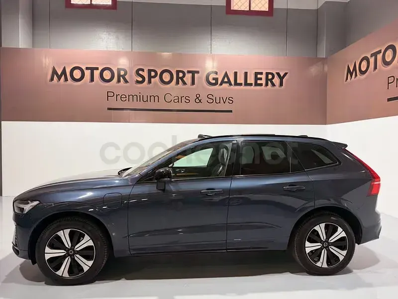 Usado Volvo XC60 Plus 350 CV (257 kW) 2022 Azul SUV