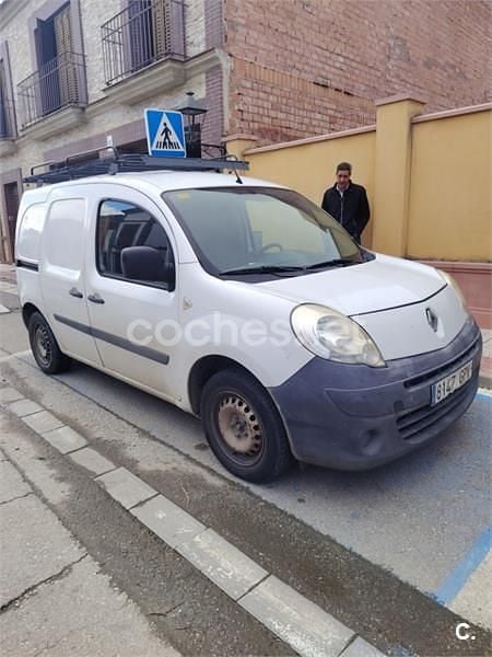 Usado Renault Kangoo 85 CV (62 kW) 2009 Blanco Familiar