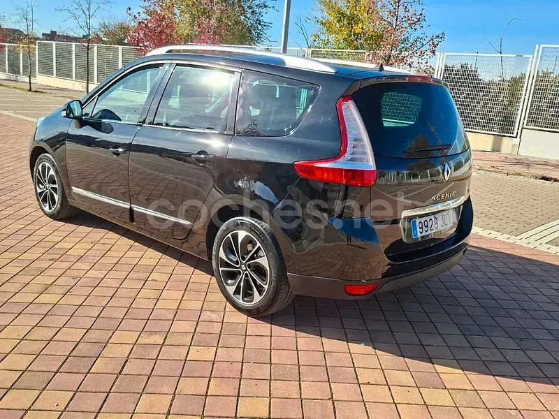 Usado Renault Grand Scénic IV Bose Edition 130 CV (95 kW) 2016 Negro Monovolumen