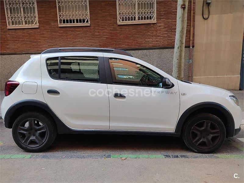 Blanco Usado 2017 Dacia Sandero Stepway Ambiance Utilitario | 9600 € (Precio justo) - Imagen 1/4