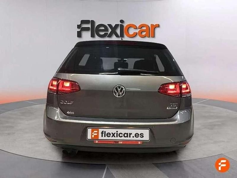 Usado VW Golf VII Advance 116 CV (85 kW) 2016 Gris Utilitario