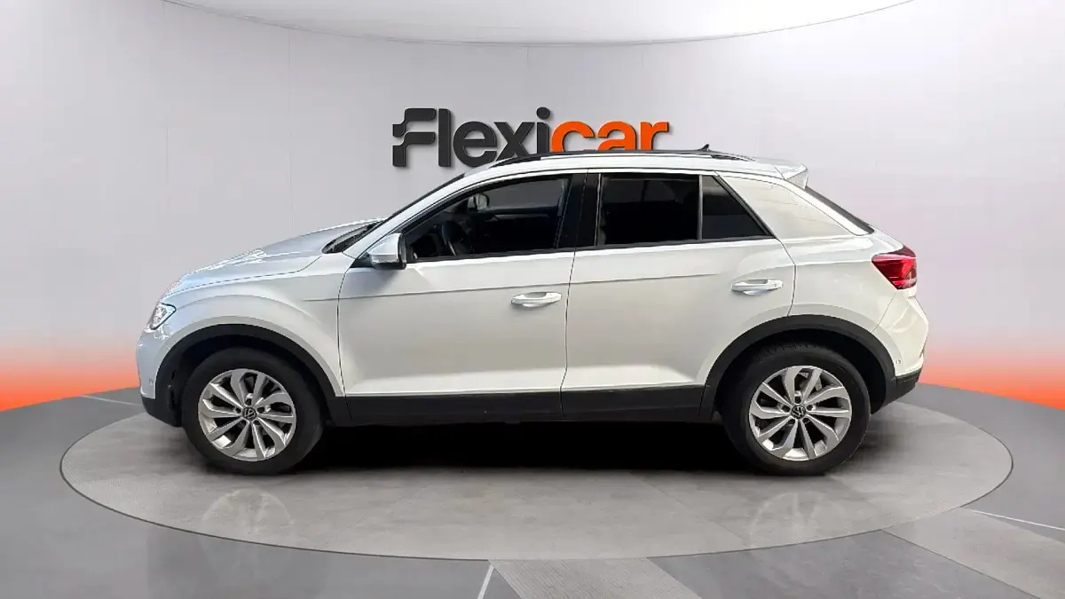 Usado VW T-Roc Life 150 CV (110 kW) 2023 Blanco SUV