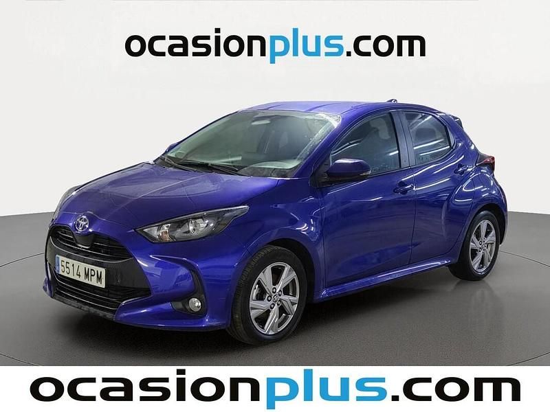 Usado Toyota Yaris Active 116 CV (85 kW) 2024 Azul Utilitario