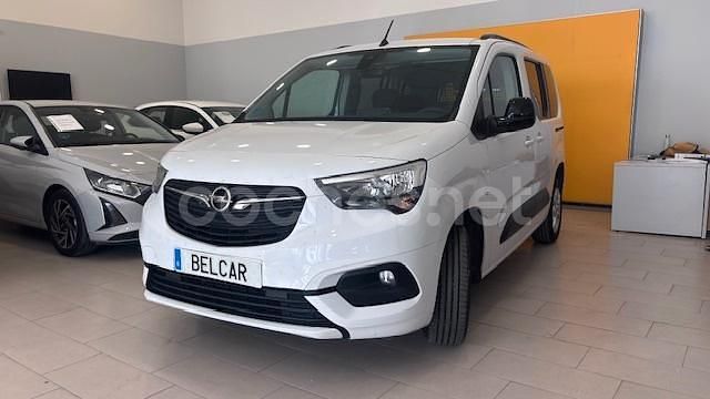 Blanco Usado 2023 Opel Combo Life Edition+ Monovolumen | 17.900 € (Un poco caro) - Imagen 1/4