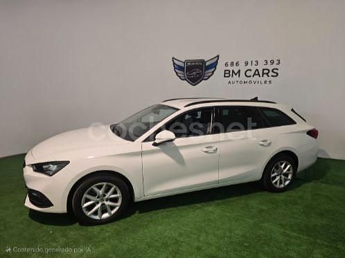 Usado Seat Leon Style 115 CV (84 kW) 2022 Blanco Familiar