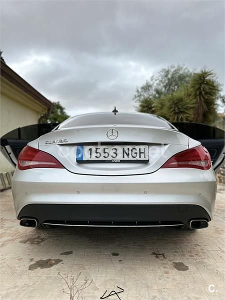 Usado Mercedes CLA180 122 CV (89 kW) 2013 Gris / plata Berlina