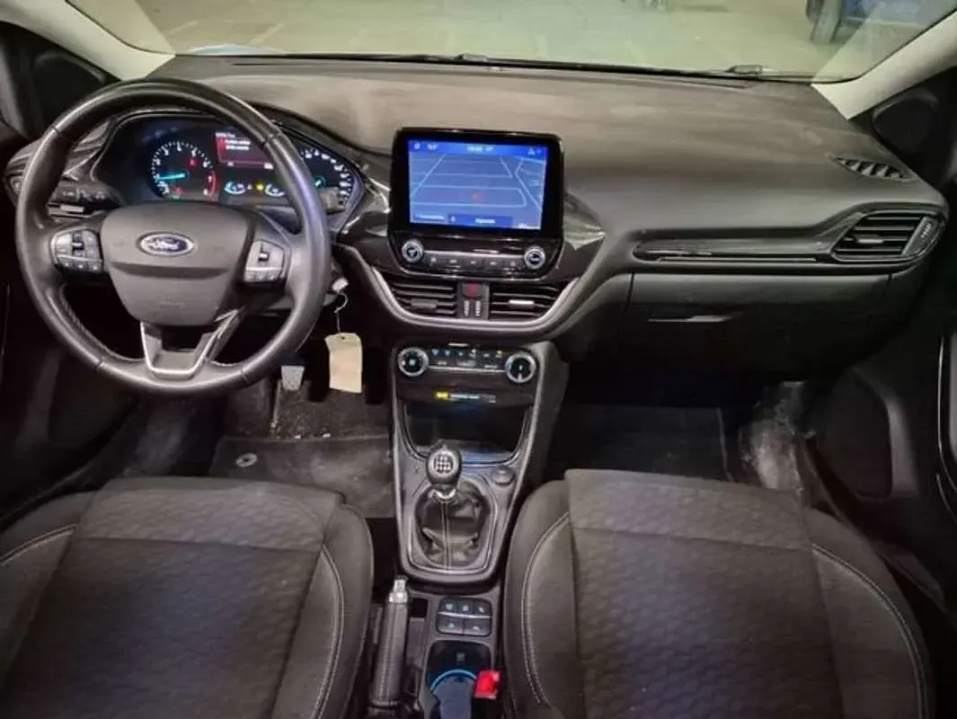 Usado Ford Puma Titanium 125 CV (91 kW) 2023 Gris SUV