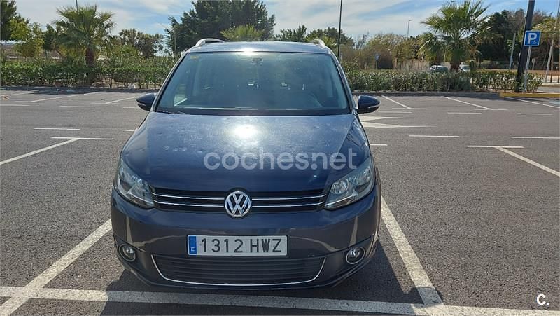 Usado VW Touran Advance 105 CV (77 kW) 2014 Azul Monovolumen