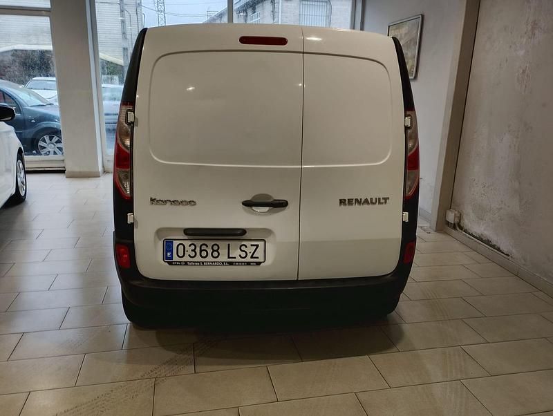Usado Renault Kangoo 95 CV (69 kW) 2021 Blanco Monovolumen