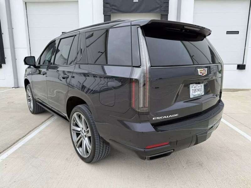Usado Cadillac Escalade 426 CV (313 kW) 2025 Negro SUV