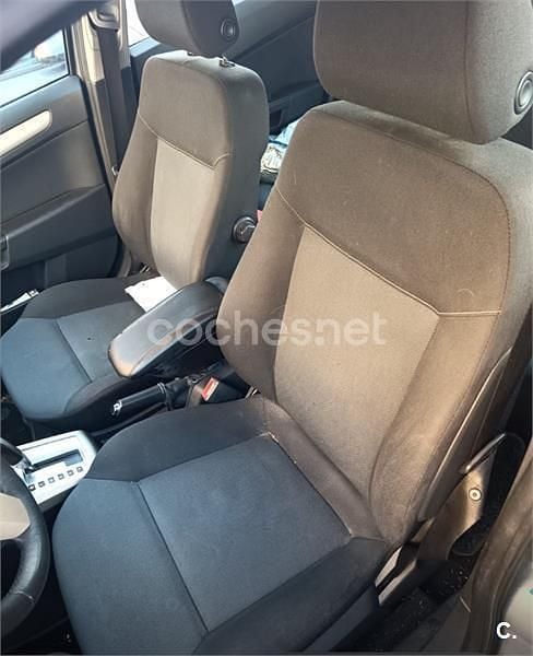 Usado Opel Astra Cosmo 120 CV (88 kW) 2007 Gris / plata Berlina