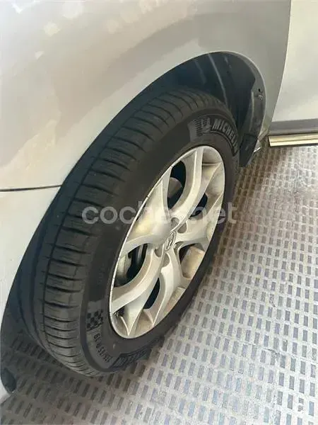 Usado Mazda CX-7 Style 173 CV (127 kW) 2012 Gris / plata SUV