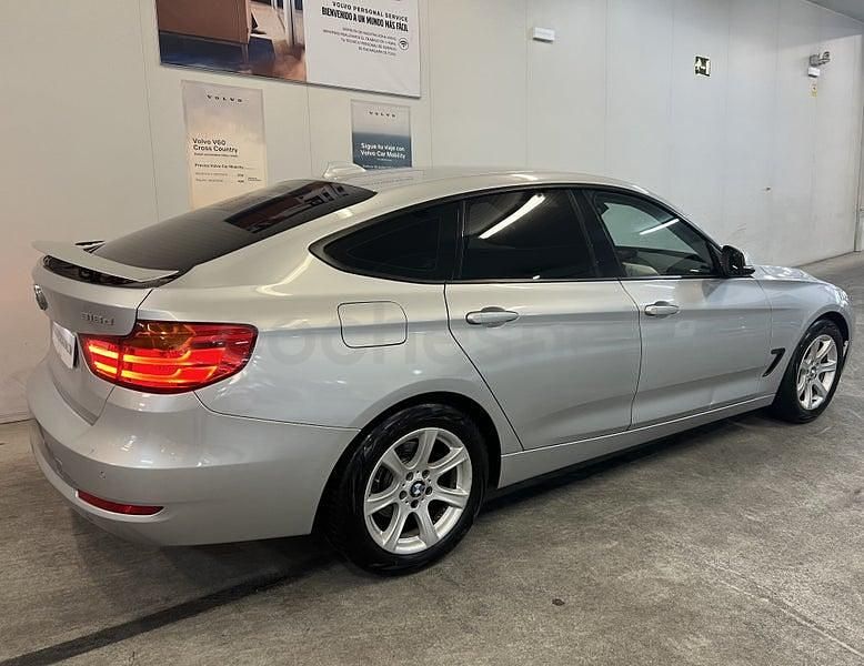 Usado BMW 318 150 CV (110 kW) 2015 Gris / plata Berlina