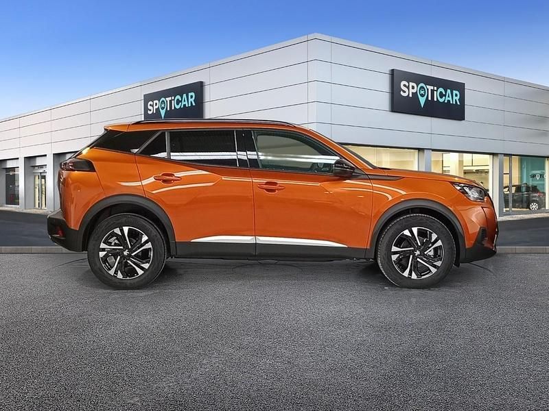 Usado Peugeot 2008 Allure 130 CV (95 kW) 2023 Naranja SUV