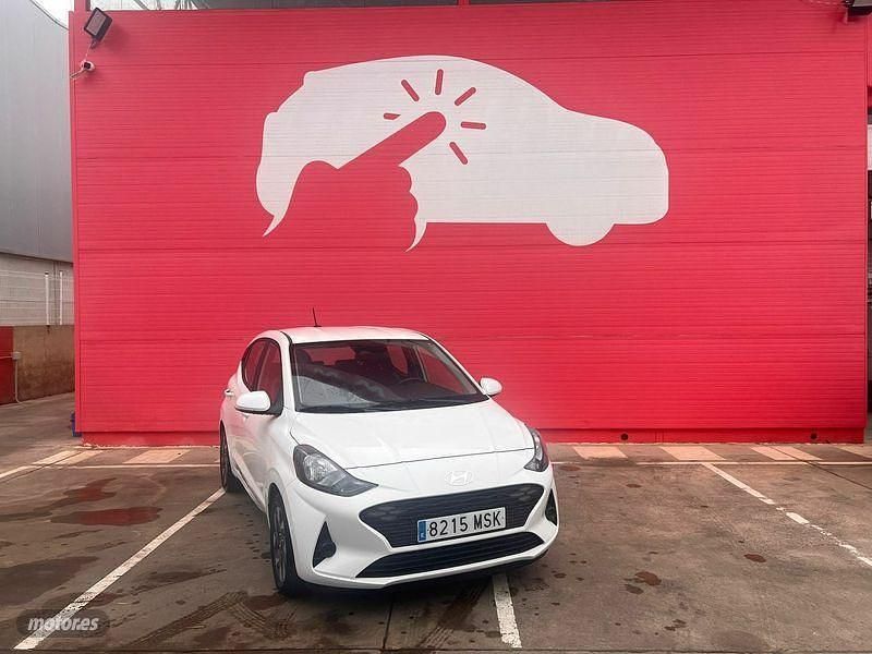Blanco Usado 2024 Hyundai i10 Utilitario | 15.950 € (Un poco caro) - Imagen 1/4