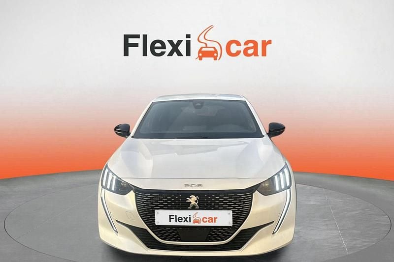 Usado Peugeot 208 GT-line 101 CV (74 kW) 2020 Blanco Utilitario