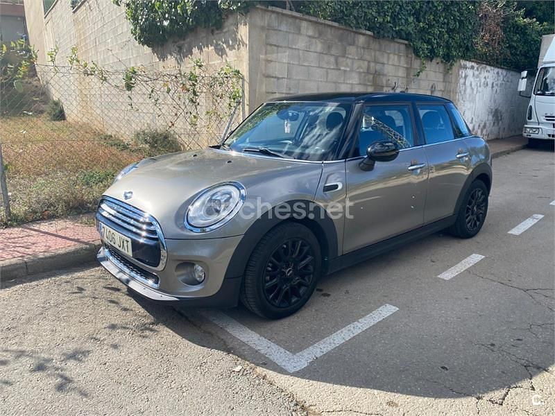 Usado Mini Cooper D 116 CV (85 kW) 2017 Gris / plata Utilitario