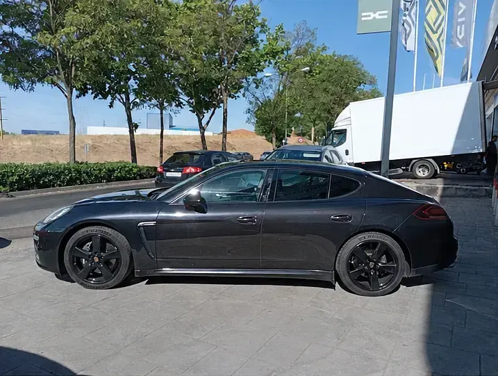 Usado Porsche Panamera Diesel 300 CV (220 kW) 2014 Negro Utilitario