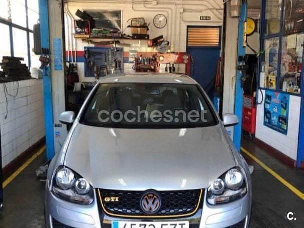 Gris / plata Usado 2006 VW Golf V GTI Berlina | 8000 € (Precio justo) - Imagen 1/4