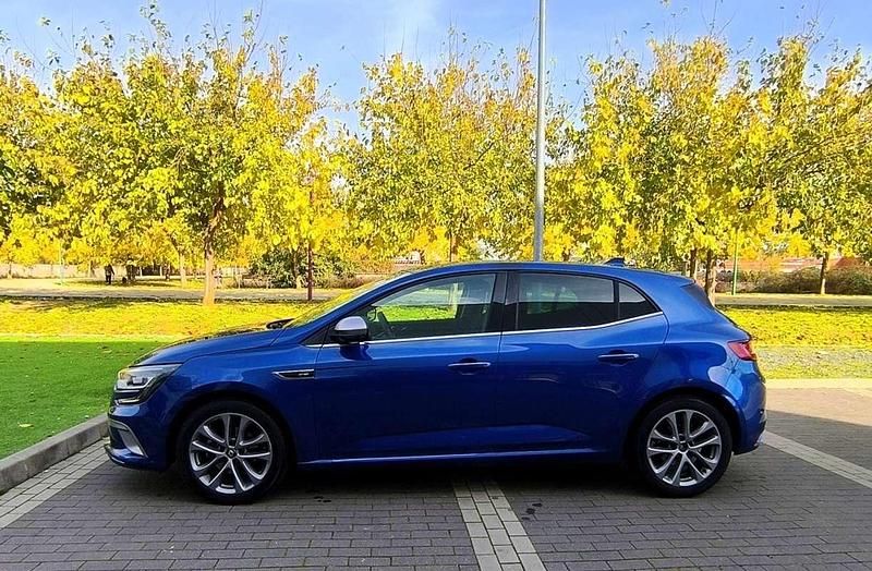 Usado Renault Mégane GT Line GT-Line 132 CV (97 kW) 2017 Azul Utilitario